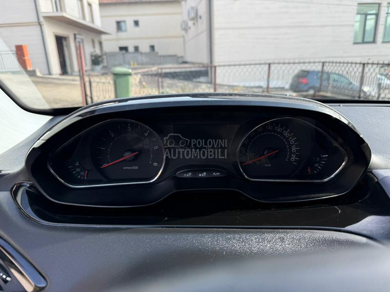 Peugeot 208 1.6 HDI