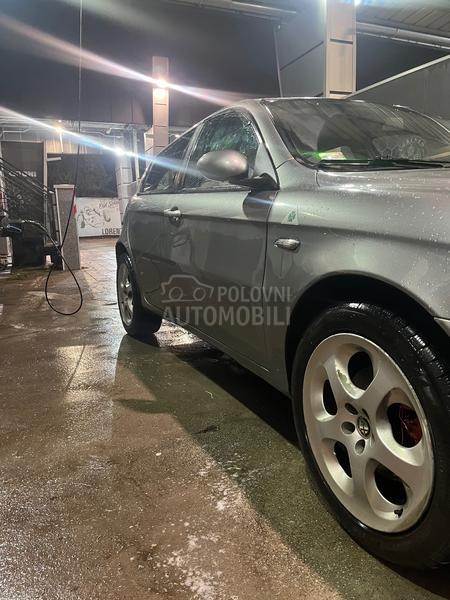 Alfa Romeo 147 1.9 jtdm