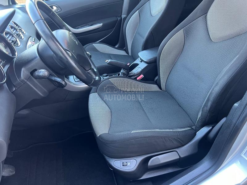 Peugeot 308 1.6 eHDI  FUL 0PREMA