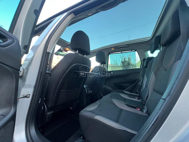 Peugeot 308 1.6 eHDI  FUL 0PREMA