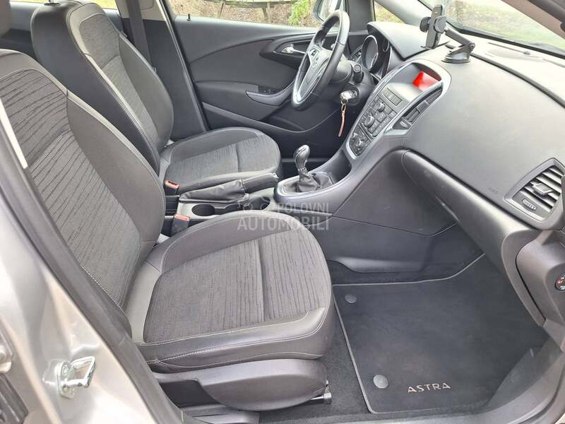 Opel Astra J 1.6 CDTI,RESTYLING