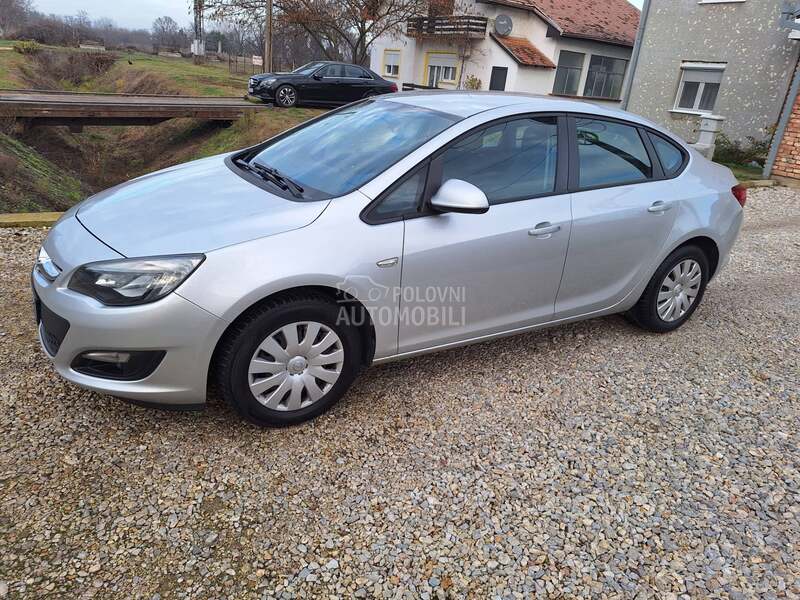 Opel Astra J 1.6 CDTI,RESTYLING