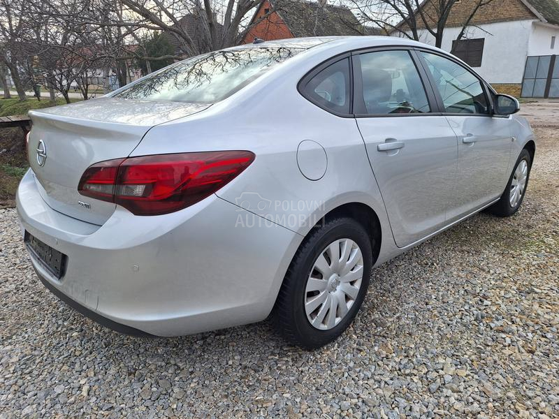 Opel Astra J 1.6 CDTI,RESTYLING