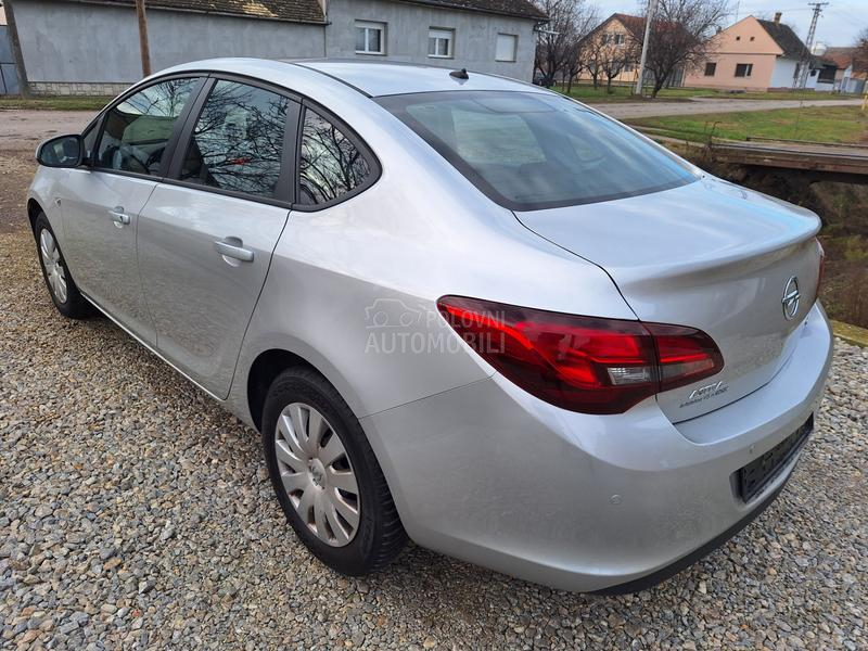 Opel Astra J 1.6 CDTI,RESTYLING