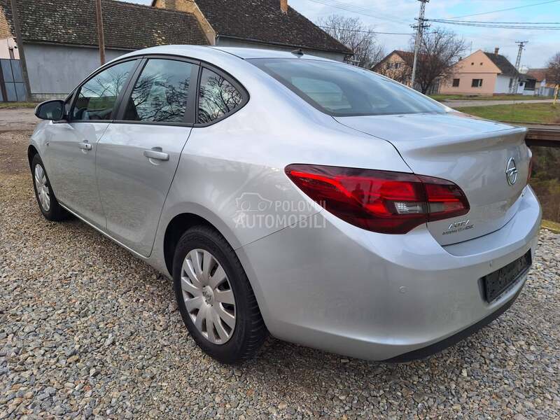 Opel Astra J 1.6 CDTI,RESTYLING