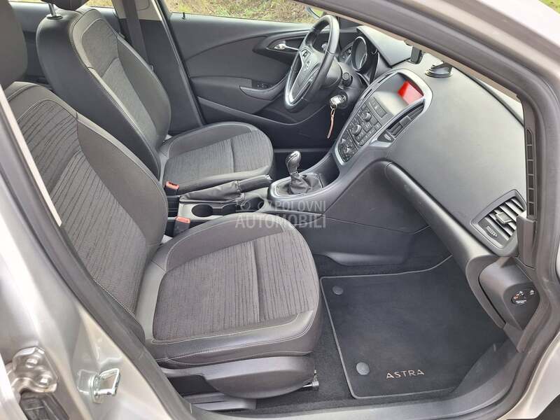 Opel Astra J 1.6 CDTI,RESTYLING