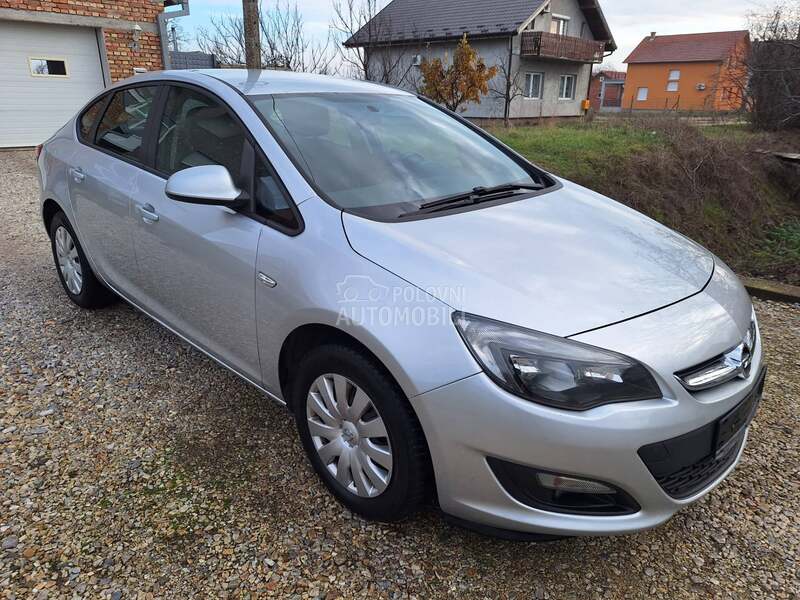 Opel Astra J 1.6 CDTI,RESTYLING
