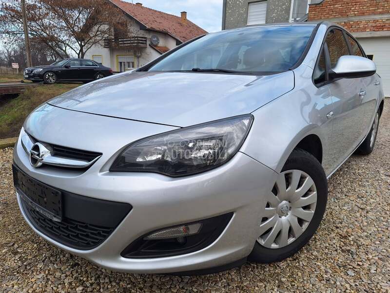 Opel Astra J 1.6 CDTI,RESTYLING