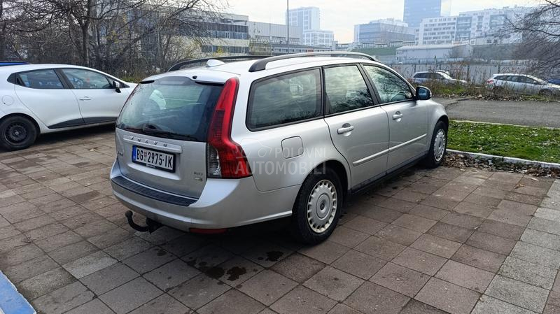Volvo V50 