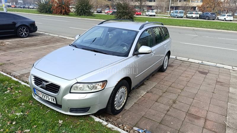 Volvo V50 