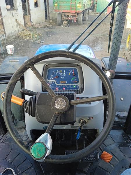New Holland TD5.105