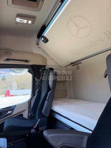 Mercedes Benz Actros 1842