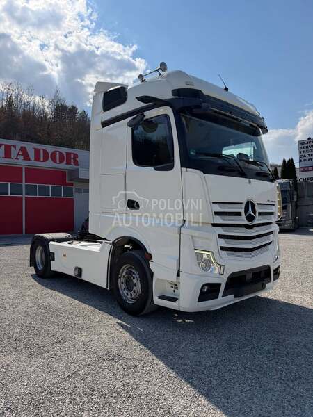 Mercedes Benz Actros 1842