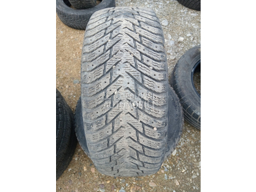 Nokian 215/55 R17 Zimska
