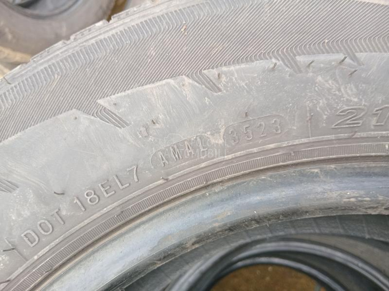 Nexen 215/65 R16 Zimska