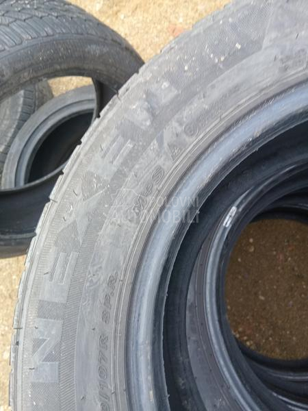 Nexen 215/65 R16 Zimska
