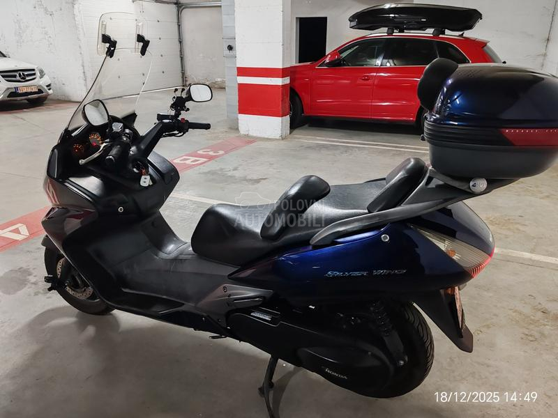 Honda Silver Wing 400