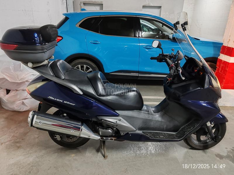 Honda Silver Wing 400