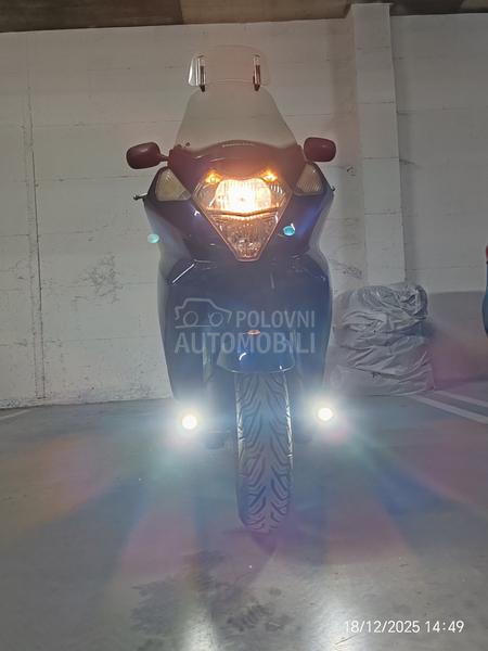 Honda Silver Wing 400