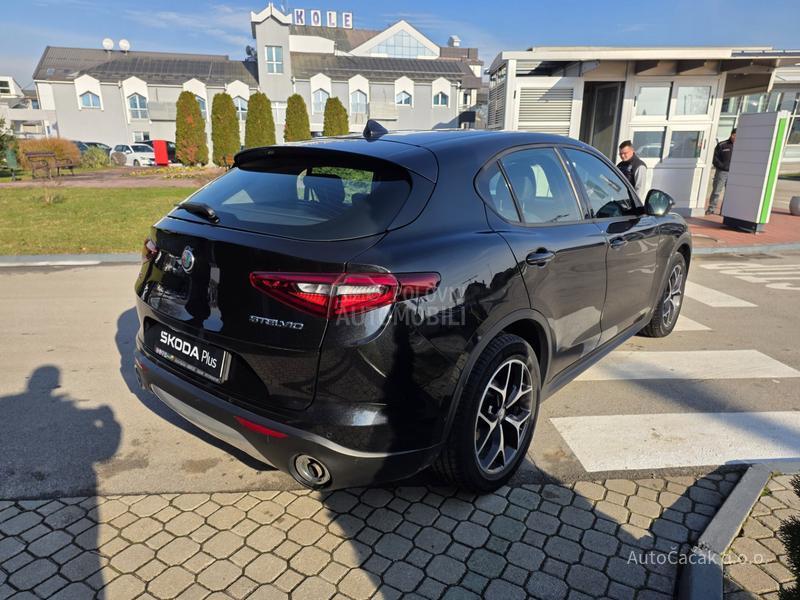 Alfa Romeo Stelvio 2.2 Q4