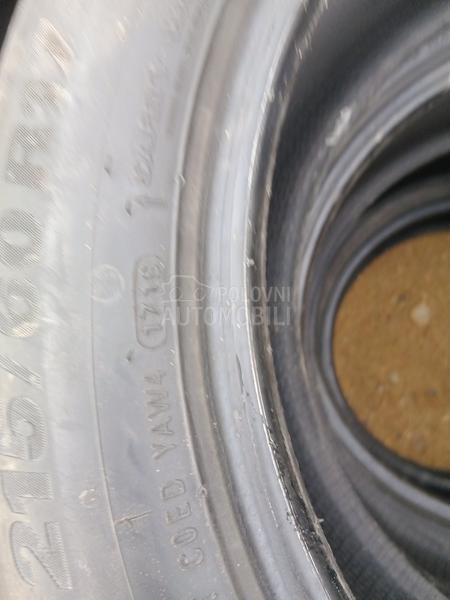 Kumho 215/60 R17 Zimska