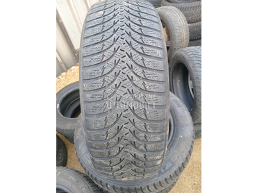 Kumho 215/60 R17 Zimska