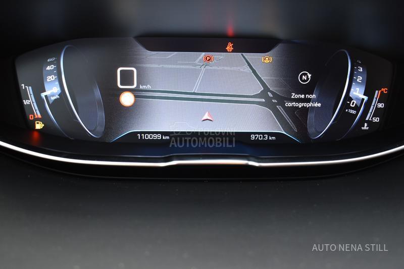 Peugeot 3008 1.2 Allure MT