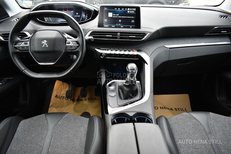 Peugeot 3008 1.2 Allure MT