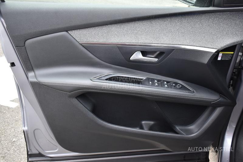 Peugeot 3008 1.2 Allure MT