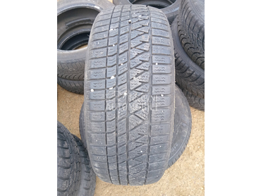 Kumho 215/60 R17 Zimska