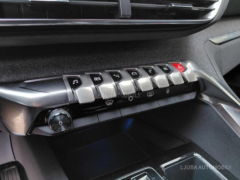 Peugeot 3008 1.5hdiALLURE RESTYLE