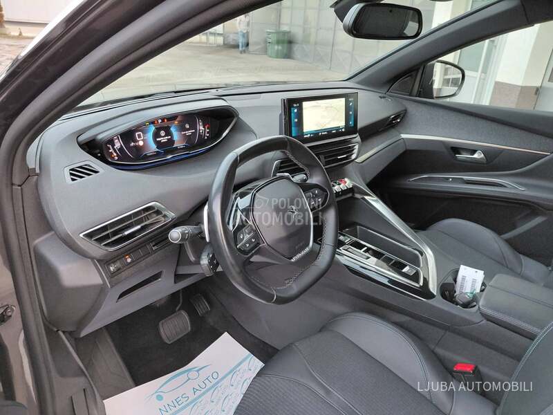 Peugeot 3008 1.5hdiALLURE RESTYLE