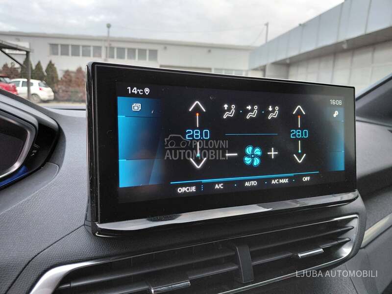 Peugeot 3008 1.5hdiALLURE RESTYLE