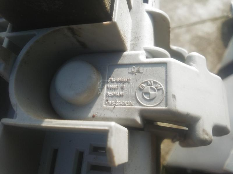 Tabla sa osiguracima E90 E91