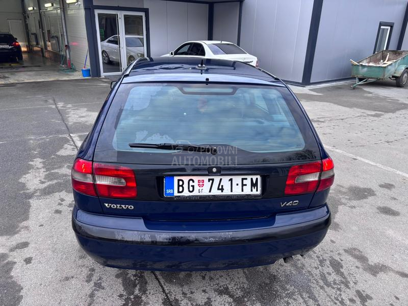 Volvo V40 