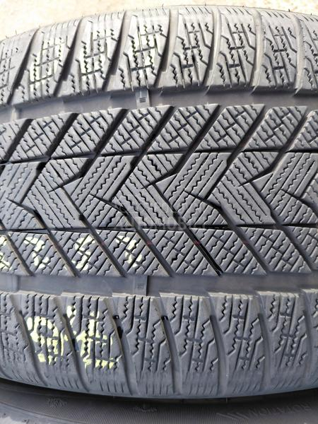 Ostalo 275/40 R21 Zimska