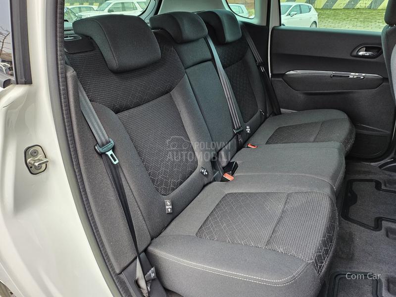 Peugeot 3008 1.6 eHDI