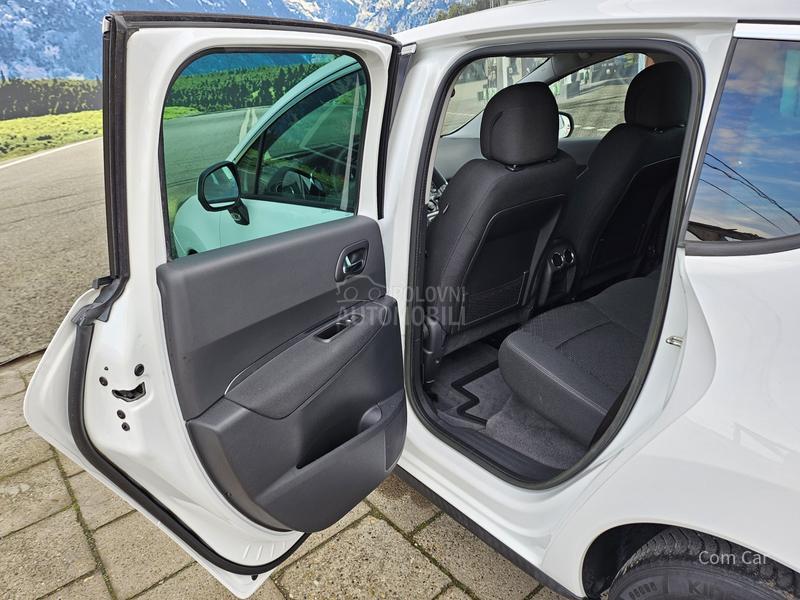 Peugeot 3008 1.6 eHDI