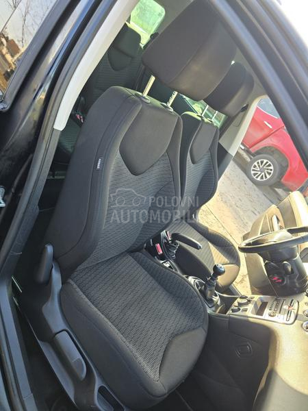 Peugeot 308 1,6 sw premium