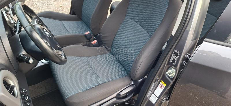 Toyota Yaris 1,4 D4D NA VI KAMERA