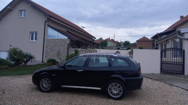 Alfa Romeo 156 Crosswagon Q4 CARINJEN