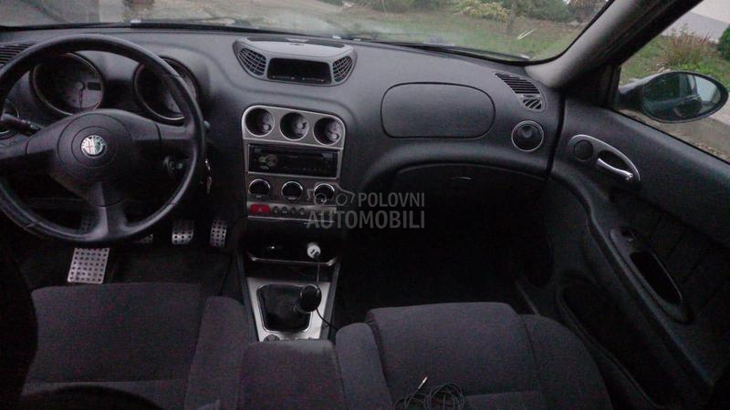 Alfa Romeo 156 Crosswagon Q4 CARINJEN