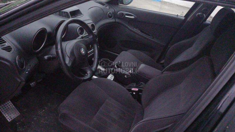 Alfa Romeo 156 Crosswagon Q4 CARINJEN