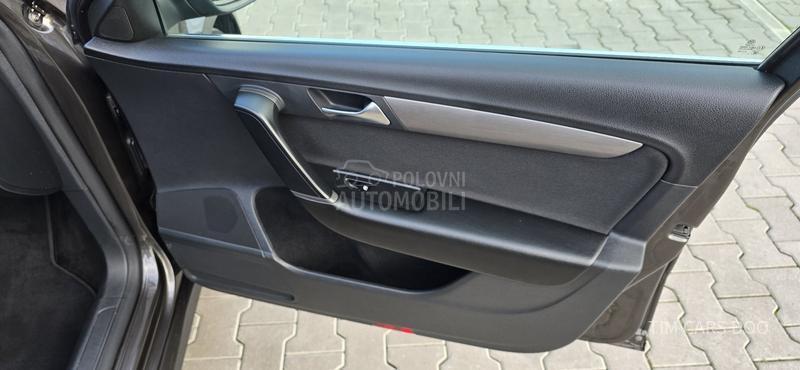 Volkswagen Passat B7 2.0TDI D.S.G/L.E.D