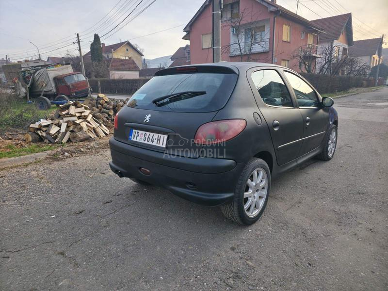 Peugeot 206 
