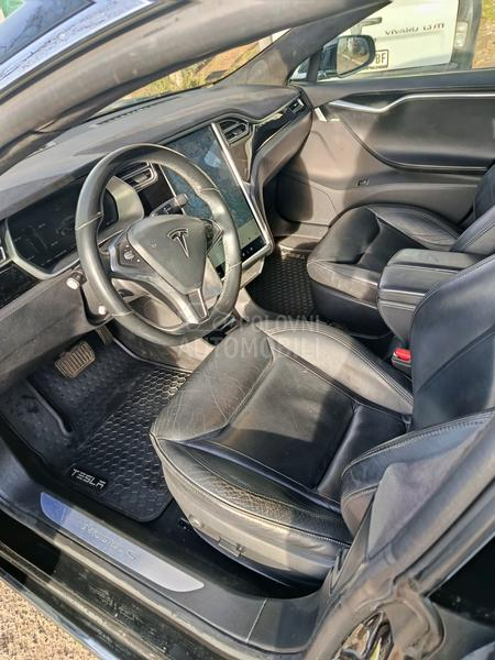 Tesla Model S Dual Motor