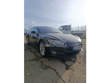 Tesla Model S Dual Motor