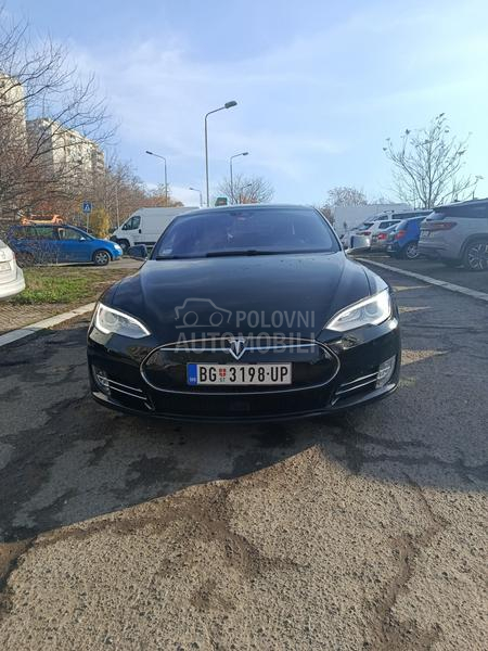 Tesla Model S Dual Motor