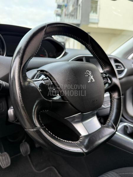 Peugeot 308 1.6BlueHDI