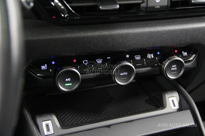 Citroen C4 SHINE PANO